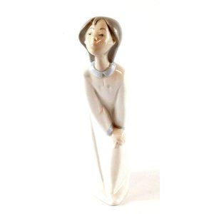 Retired Lladro 7" Figurine # 4873 Girl Blowing A Kiss - Made in Spain